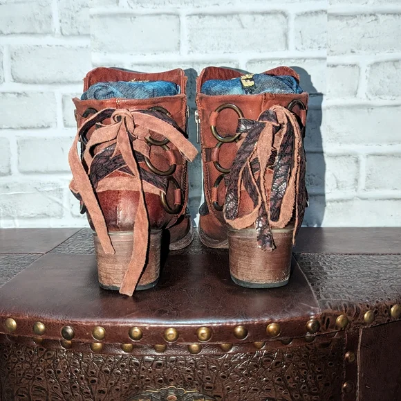FreeBird CHERI Rust Multi Booties size 10